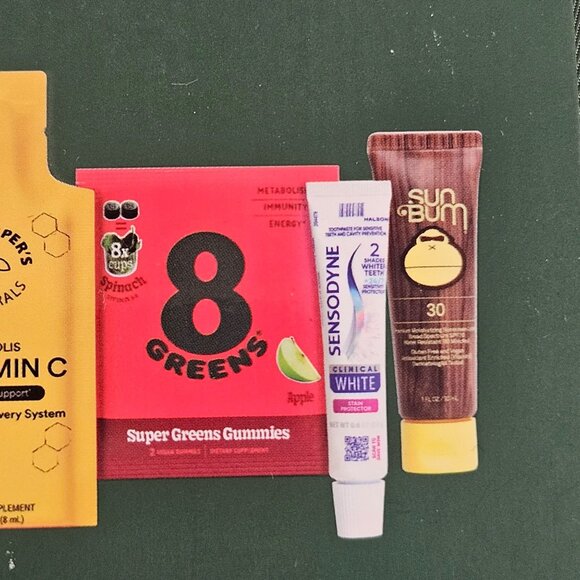 Ready To Jet Set Travel Essentials Kit Green Canvas Carry Case 10 Piece Set NEW - Picture 7 of 10